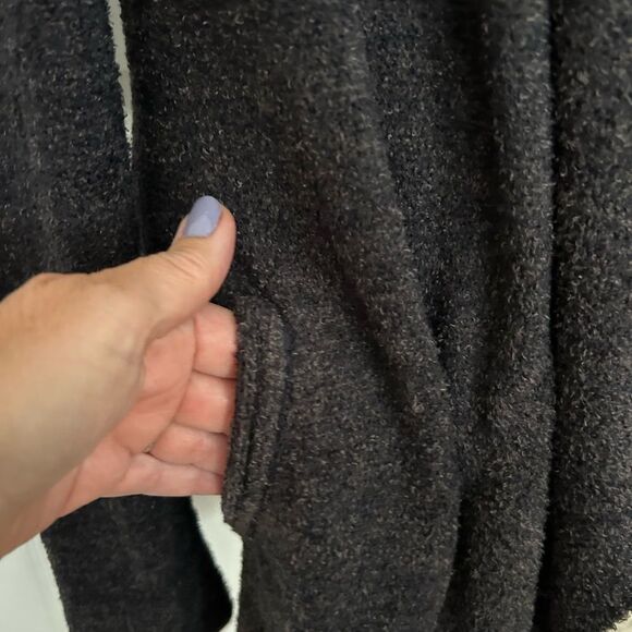 Barefoot Dreams Women’s Dark Gray Soft Cozy Open Cardigan Size Medium - Picture 7 of 15